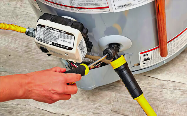 https://plumberkardinya.com.au/uploads/2025/06/hot-water-385324.jpg