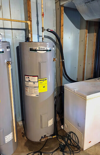 https://plumberkardinya.com.au/uploads/2025/06/hot-water-727025.jpg